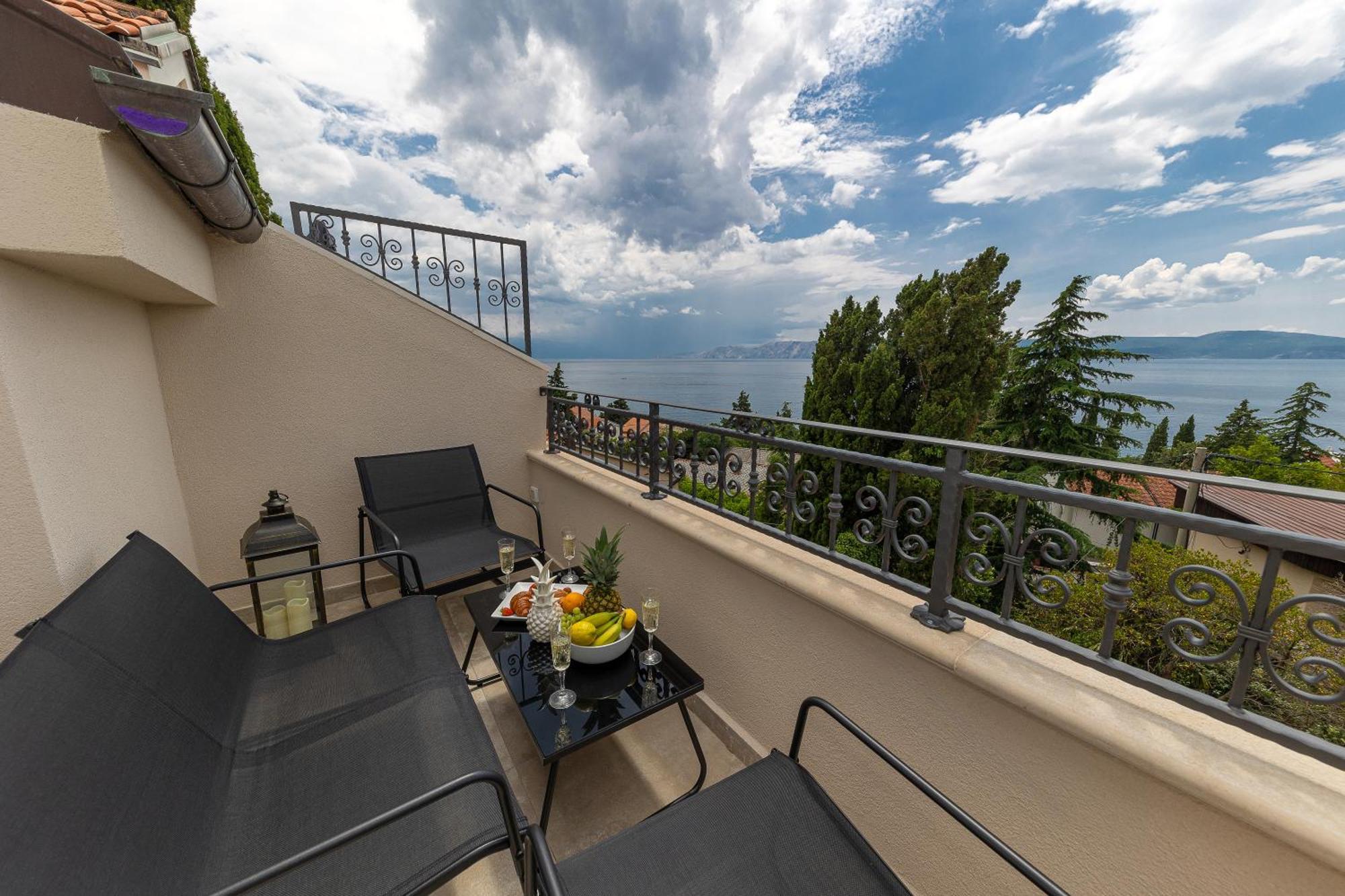 Sea House Lea Apartamento Novi Vinodolski Exterior foto